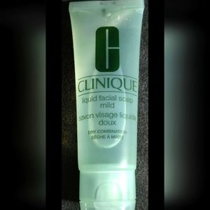 New Clinique Liquid Facial Soap Mild Dry Combination 1.7 oz 50 ml